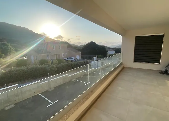 Apartment Magnifique T4 *